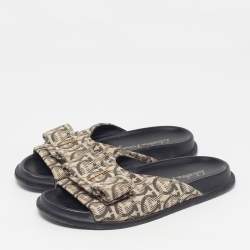 Pre Owned Salvatore Ferragamo Vara Bow Size 37 Beige/Grey Canvas Flat Slide