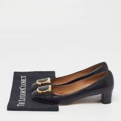 مملوكة مسبقًا Salvatore Ferragamo Bow Size 39 Black Patent Leather Block Heel Pumps