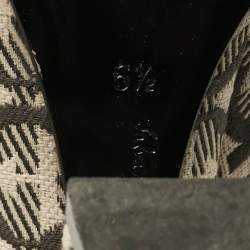 Pre Owned Salvatore Ferragamo Gancini Size 37 Cream/Black Canvas Knee Length Boots