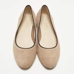 Pre Owned حذاء باليرينا فلات سالفاتوري فيراغامو فيرا جلي فيونكة حمراء مقاس 39.5