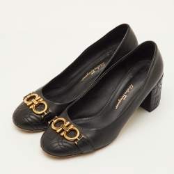 مملوكة مسبقًا Salvatore Ferragamo Gancini Size 39.5 Black Leather Block Heel Pumps