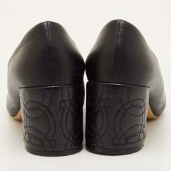 مملوكة مسبقًا Salvatore Ferragamo Gancini Size 39.5 Black Leather Block Heel Pumps