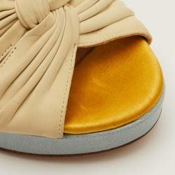 مملوكة مسبقًا Salvatore Ferragamo Luna Size 36.5 Multicolor Leather and Satin Platform Wedge Sandals