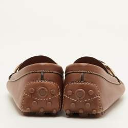 مملوكة مسبقًا Salvatore Ferragamo Gancini Size 39 Brown Leather Slip On Loafers