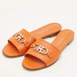 Pre Owned Salvatore Ferragamo Rhodes Size 38 Orange Leather Flat Slide Sandals