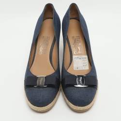 Pre Owned Salvatore Ferragamo Darly Vara Bow Size 40.5 Navy Blue Canvas Wedge Pumps