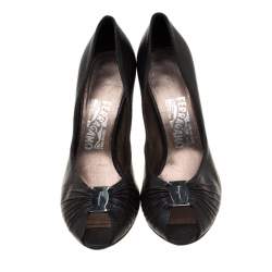 Salvatore Ferragamo Black Lizard Leather Fiberia Peep Toe Pumps Size 38.5