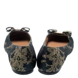 مملوكة مسبقًا حذاء فلات باليه سالفاتوري فيراغامو تريتا دانتيل وساتان بوردو مقاس 37.5