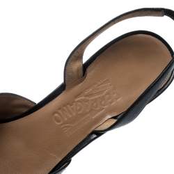 مملوكة مسبقًا صندل سالفاتوري فيراغامو فتحة كعب جلد أسود مقاس 37