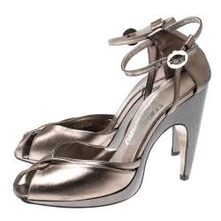 Salvatore Ferragamo Metallic Bronze Leather Ankle Strap Sandals Size 37.5