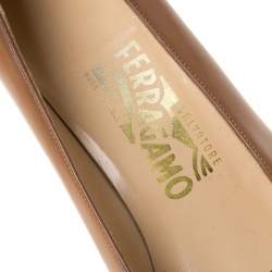 Salvatore Ferragamo Brown Leather Buckle Detail Pumps Size 38.5
