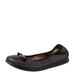 Pre Owned حذاء باليرينا فلات سالفاتوري فيراغامو سكرانش جلد أسود نعل سميك مقاس 40