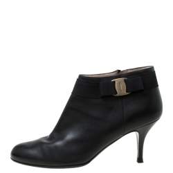 Pre Owned Salvatore Ferragamo Black Leather Booties Size 41
