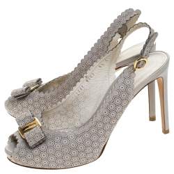 Pre Owned Salvatore Ferragamo Grey Laser Cut Scalloped Trim Leather Peep Toe Slingback Sandals Size 39