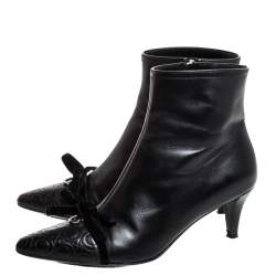 Pre Owned بوت سالفاتوري فيراغامو جلد أسود فيونكة قطيفة مقاس 37