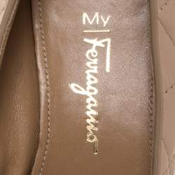 Pre Owned Salvatore Ferragamo Beige My Quilted Leather Bow Block Heel Pumps Size 40.5