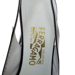 Pre Owned صندل سالفاتوري فيراغامو جلد أسود لامع مقدمة مفتوحة بحزام للكاحل مقاس 41