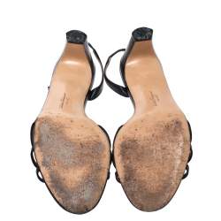 مملوكة مسبقًا Salvatore Ferragamo Black Leather Strappy Gancini Logo Sandals Size 38.5