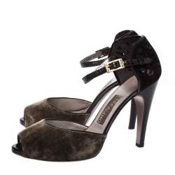 مملوكة مسبقًا Salvatore Ferragamo Brown Cut Out Suede And Velvet Rarete Ankle Strap Sandals Size 41