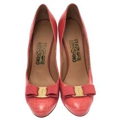 Pre Owned Salvatore Ferragamo Pink Python Embossed Leather Carla Vara Bow Pumps Size 39