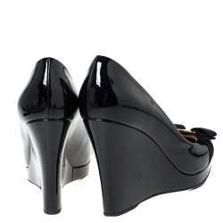 مملوكة مسبقًا حذاء كعب عالي سالفاتوري فيراغامو توسكا جلد أسود لامع كعب روكي نعل سميك مقاس 40