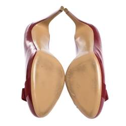 مملوكة مسبقًا حذاء كعب عالي سالفاتوري فيراغامو بيمبا جلد لامع أحمر مقاس 39