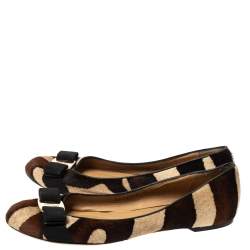 Pre Owned حذاء باليرينا فلات سالفاتوري فيراغامو مزين فيونكة فارينا فرو عجل متعدد الألوان مقاس 38.5