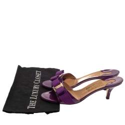 Pre Owned Salvatore Ferragamo Purple Patent Leather Vara Bow Slide Sandals Size 38