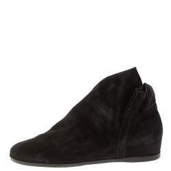 Stuart Weitzman Black Suede Booties Size 40