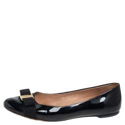 مملوكة مسبقًا Salvatore Ferragamo Black Patent Leather Vara Bow Ballet Flats Size 39.5