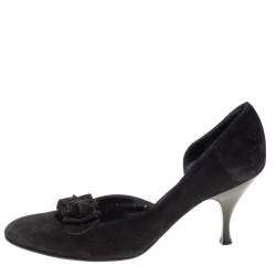 مملوكة مسبقًا Salvatore Ferragamo Black Suede D'Orsay Pumps Size 38.5