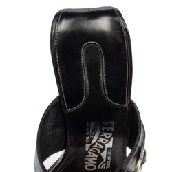 مملوكة مسبقًا Salvatore Ferragamo Black Leather Wedge Slide Sandals Size 39