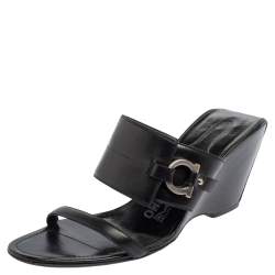 مملوكة مسبقًا Salvatore Ferragamo Black Leather Wedge Slide Sandals Size 39
