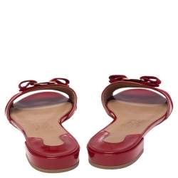 مملوكة مسبقًا Salvatore Ferragamo Red Patent Leather Gil Flat Slide Sandals Size 38