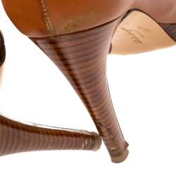 Pre Owned Salvatore Ferragamo Brown Leather Vara Bow Peep Toe Pumps Size 38