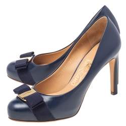 Pre Owned Salvatore Ferragamo Navy Blue Leather Pimpa Vara Bow Pumps Size 35.5