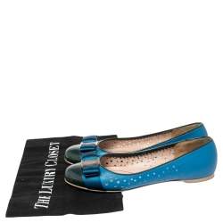 مملوكة مسبقًا حذاء باليرينا فلات سالفاتوري فيراغامو فيونكة جلد لامع وجلد أخضر/ أزرق مقاس 35.5