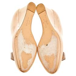 Pre Owned Salvatore Ferragamo Beige Patent Leather Vara Bow Wedge Pumps Size 38.5