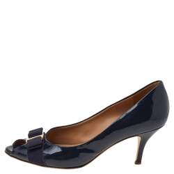 Pre Owned Salvatore Ferragamo Navy Blue Patent Leather Vara Bow Peep Toe Pumps Size 40