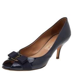 Pre Owned Salvatore Ferragamo Navy Blue Patent Leather Vara Bow Peep Toe Pumps Size 40