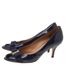 Pre Owned Salvatore Ferragamo Navy Blue Patent Leather Vara Bow Peep Toe Pumps Size 40