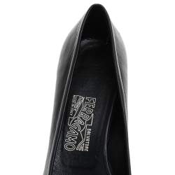 Pre Owned Salvatore Ferragamo Black Leather Metal Logo Pumps Size 38.5