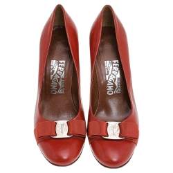 Pre Owned حذاء كعب عالى سالفاتورى فيراغامو فيونكة فارا جلد برتقالى راست مقاس 37