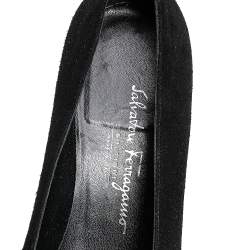 Pre Owned Salvatore Ferragamo Black Leather And Suede Bow Pumps Size 38.5