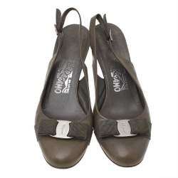 Salvatore Ferragamo Grey Leather Vara Bow Slingback Pumps Size 37