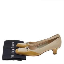 Pre Owned Salvatore Ferragamo Beige Leather And Patent Leather Pumps Size 38.5