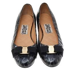Salvatore Ferragamo Black Quilted Patent Leather Vara Bow Ballet Flats Size 40
