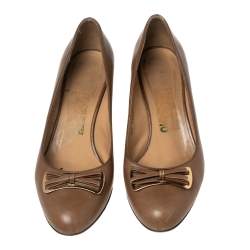 Pre Owned Salvatore Ferragamo Brown Leather Bow Block Heel Pumps Size 38