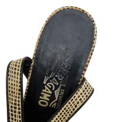 Pre Owned Salvatore Ferragamo Beige/Black Textured Leather Ankle Strap Sandals Size 38.5