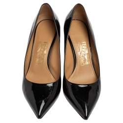 مملوكة مسبقًا حذاء كعب عالي سالفاتوري فيراغامو جلد أسود لامع مقدمة مدببة مقاس 37